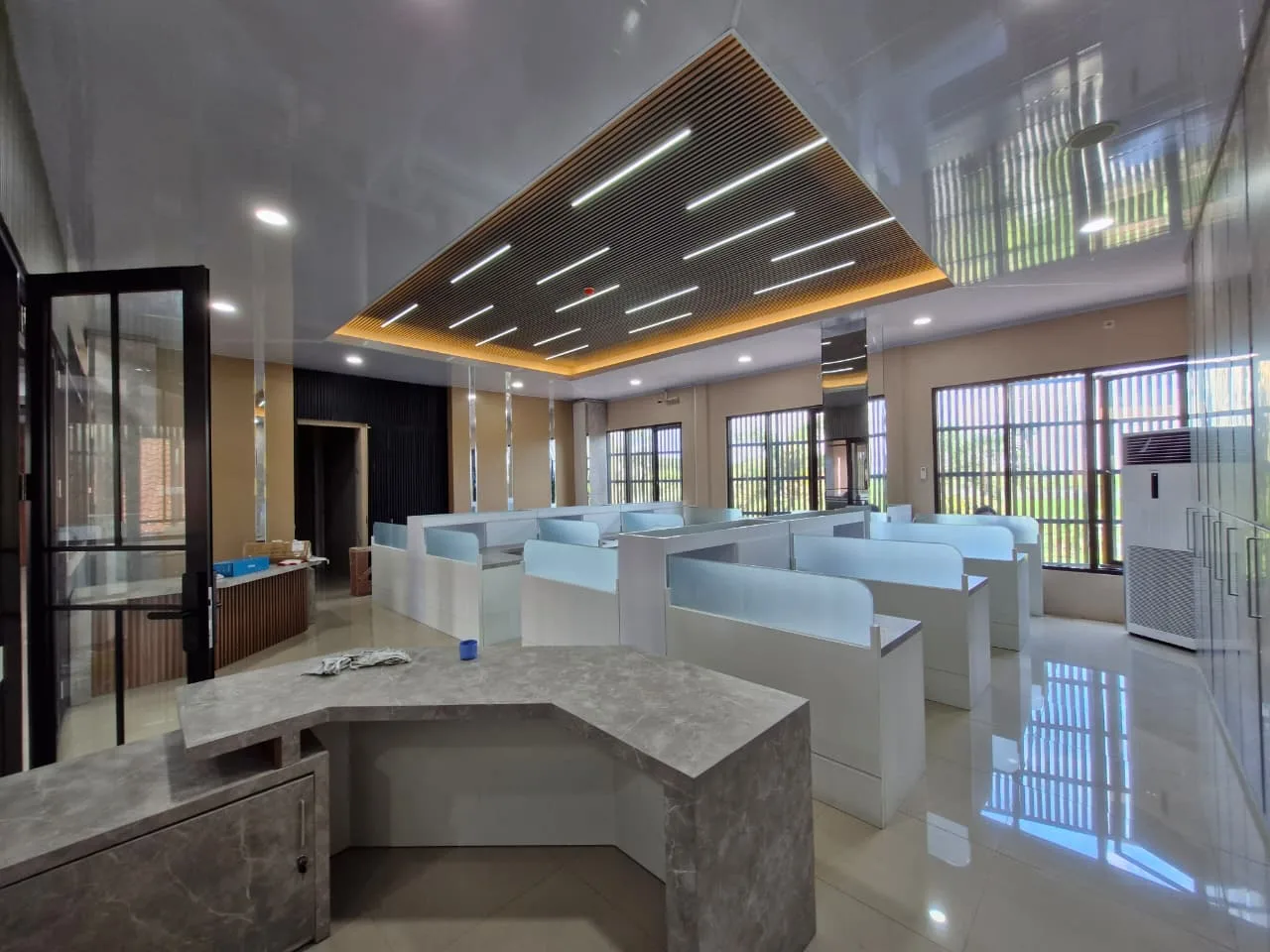 Interior Pengadilan Madiun — Pelaksanaan Interior 3